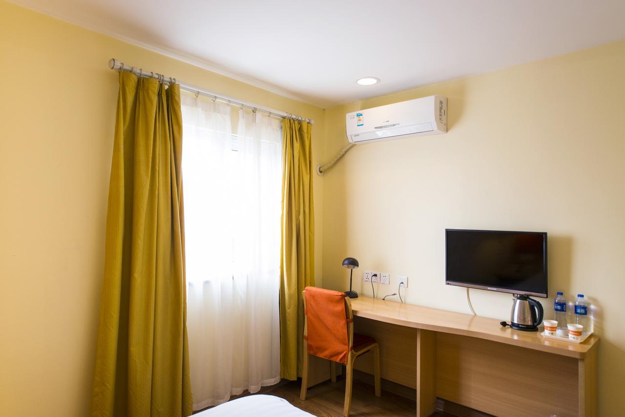 Home Inn Shanghai Century Park Exterior photo