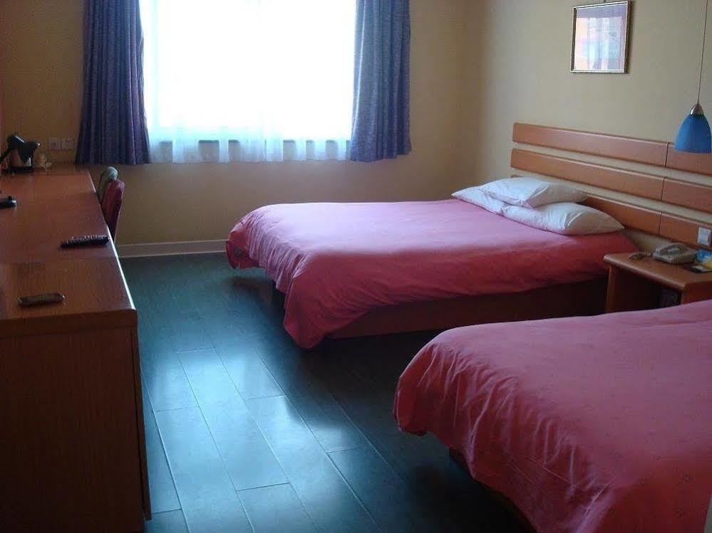 Home Inn Shanghai Century Park Exterior photo